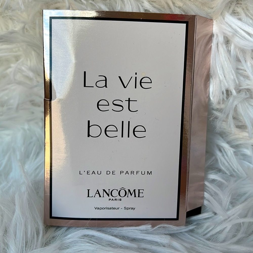 3/$15 🌻 La Vie est belle lancôme sample